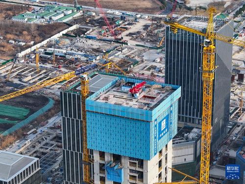 南京 空中造樓機(jī)賦能智慧建造，開啟綠色施工新篇章